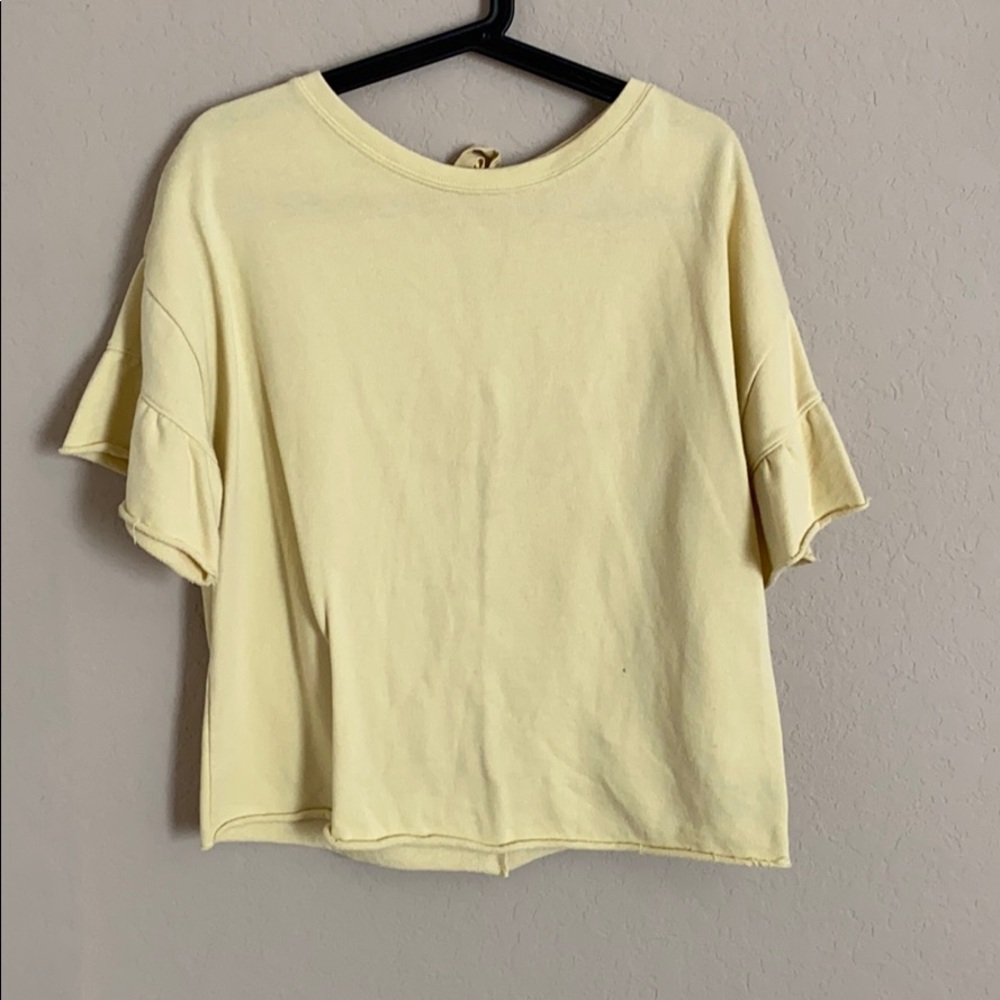 yellow top with tie!